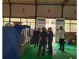 和靈石縣第一職業(yè)高中校領(lǐng)導在?？疾?/>
                    </a>
                    </div>
                  </div>
                  <div   id=